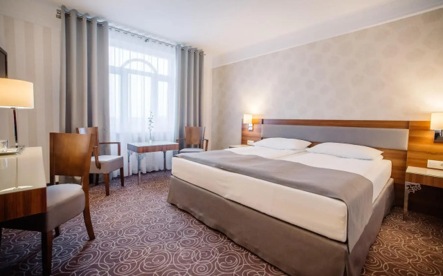 Hotel Lord Warsaw Airport