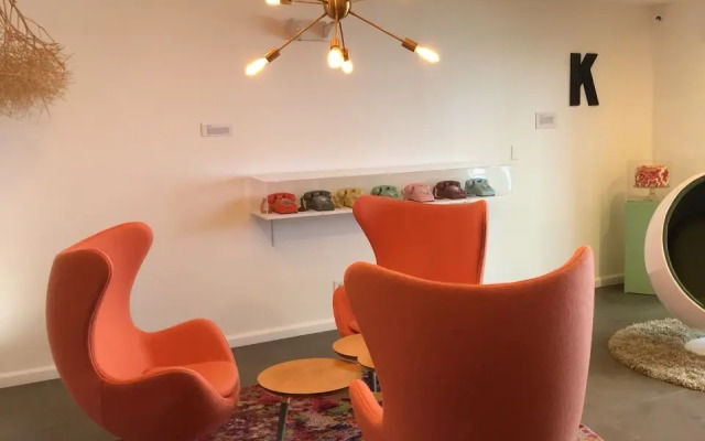 Shelter Hotel