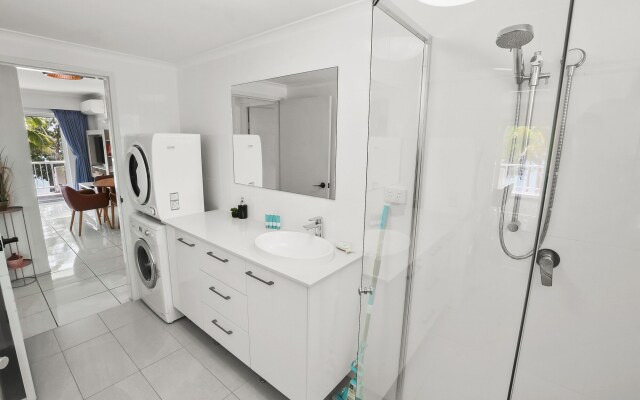 Agincourt Beachfront Apartments