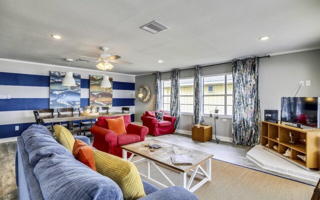 Bermuda Beachfront by RedAwning