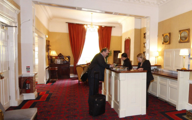 Castle Hotel
