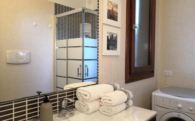 ValeValeHome - fully equipped kitchen, reserved parking, big garden