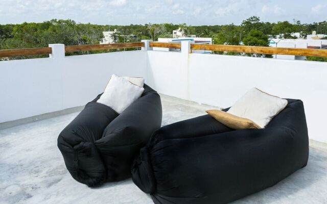 Standard Rooms by GuruHotel