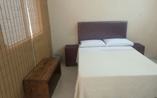 Hostal El Farol