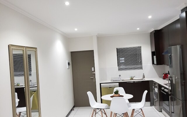 Nova Luxury Suites Saratoga 112