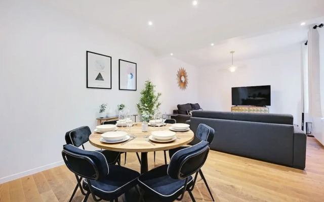 Private Terrace Apartment -1bdr/ 6p-sacra-ca\"ur