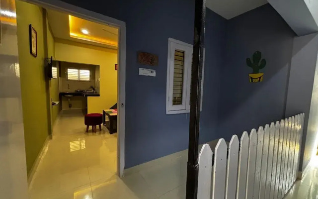 The Gulmohar Inn