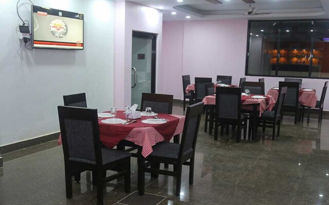 Hotel Aakash International