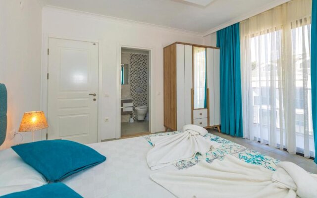 Hisar 2 - 4 Bedroom Holiday Villa in Hisarönü
