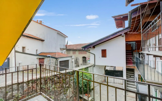 Ortensia Blu Lake And Relax