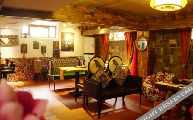 Huage Hostel