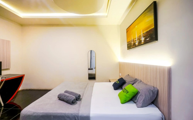Urbanview Hotel Vara Stay @ Soekarno Hatta Bandung by RedDoorz – Guest Rooms – Bandung