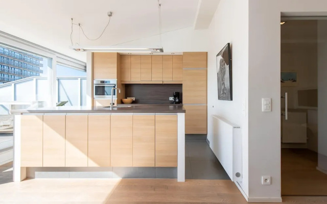 Central Flat With Sunny Terrace