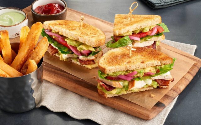 Courtyard by Marriott Kingston Highway 401/Division Street