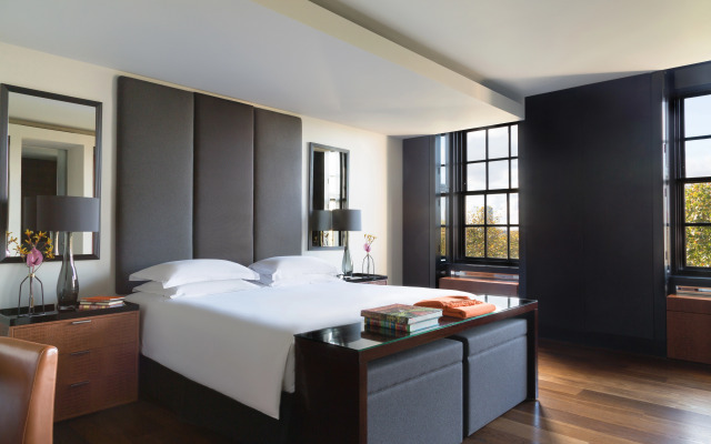 Grosvenor House Suites