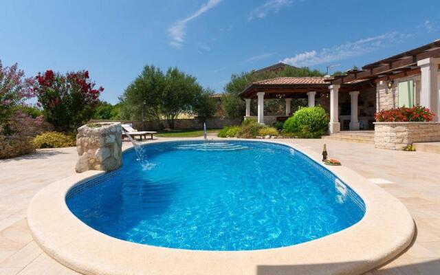 Villa Mara