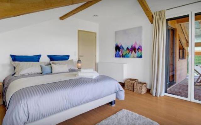 Villa Flying Dragon - OVO Network