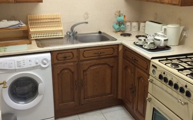 Royal Court and Garden Apartments