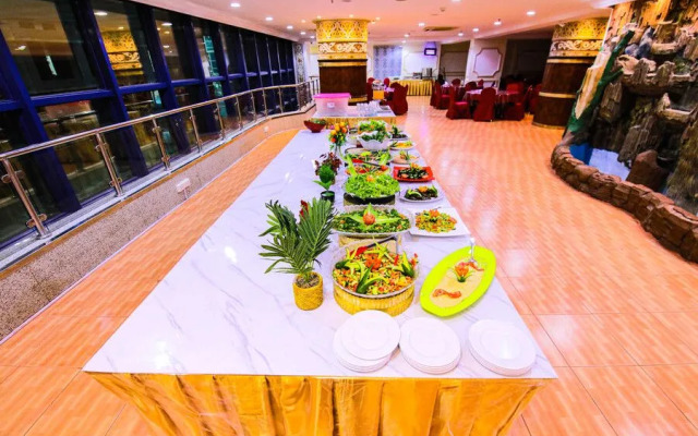 Orouk Al Zahab Al Makeya