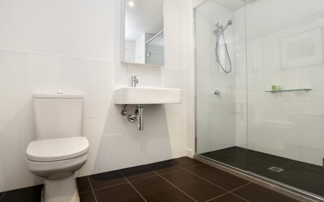 Aura on Flinders Serviced Apartments