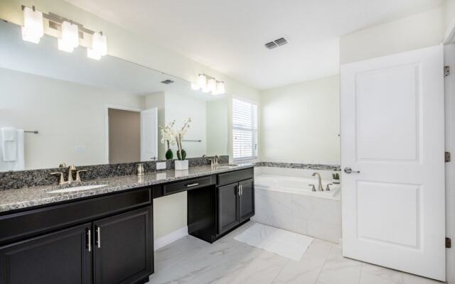 Amazing House! - Champions Gate - 1585SW