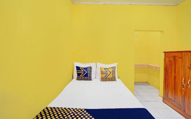 SPOT ON 92372 Rinda Homestay Syariah & Resto