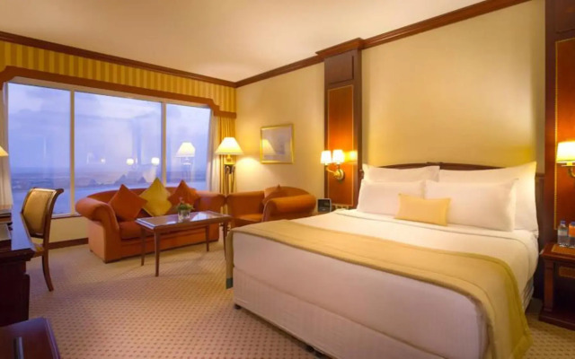 Corniche Hotel Abu Dhabi