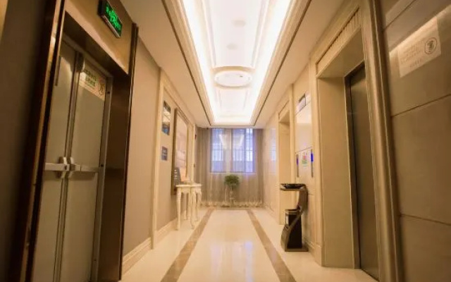 Yixuan Hotel (Hechi Yizhou Sankeshu Market Branch) – Hotel Rooms – Hechi