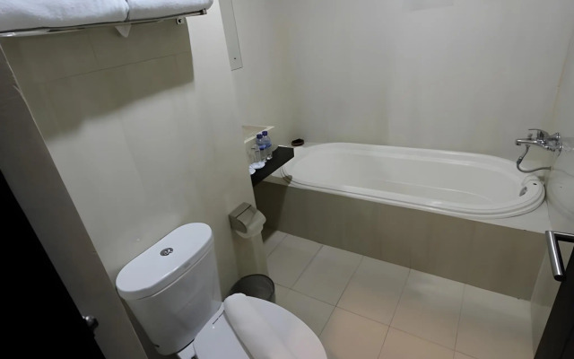 Ommaya Hotel & Resort