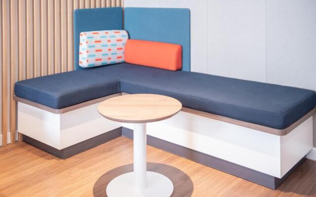 Holiday Inn Express NanTong City Center