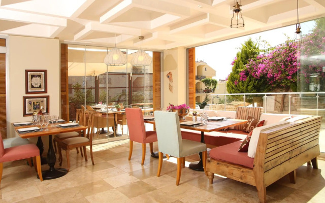 Saylam Suites