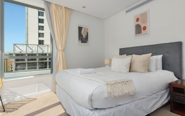 Mandela Rhodes T1001