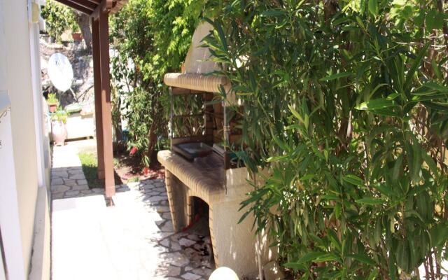 Corfu Glyfada Menigos Resort 13