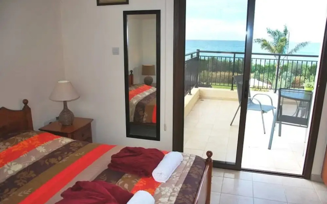 Marlin Beach Front Luxury Villa - 4 Bedrooms