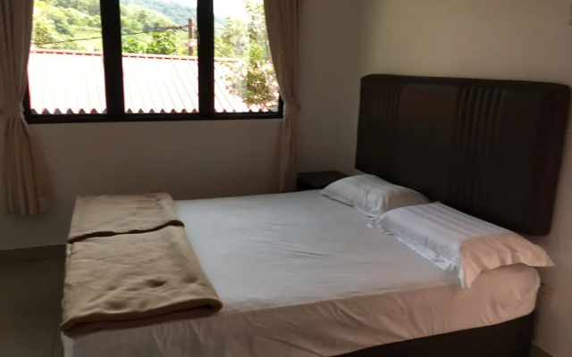 Paradise Valley Resort Broga