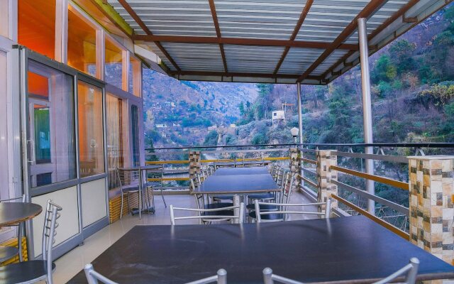 Hotel Mansarovar by OYO