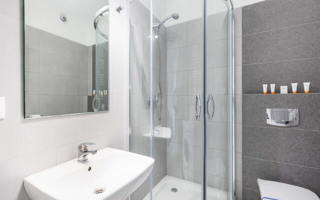 Apartament Piąty Nadbrzeżna by Renters