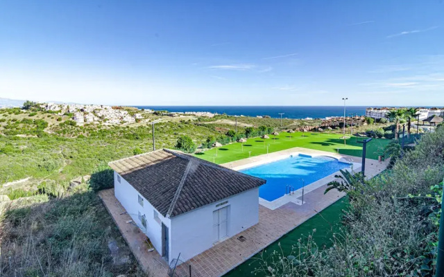 Jm2.b2 - Modern 2 Bed apt With Amazing sea Views