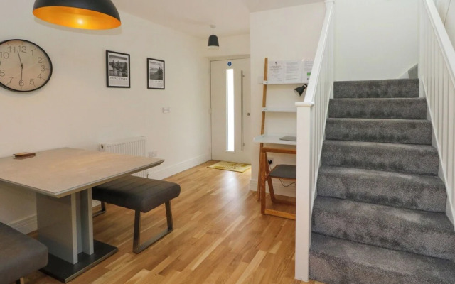 Oakbank Mews