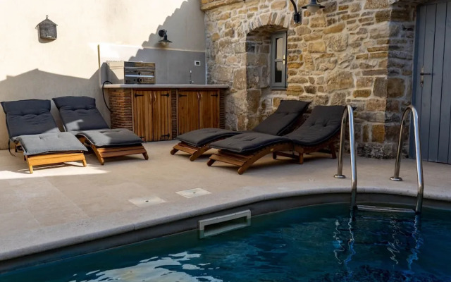 Comfortable Holiday Home With Pool