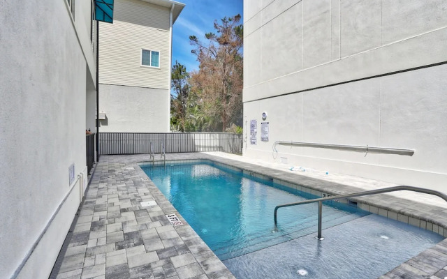 Azul Townhomes C1 - Sol Retreat
