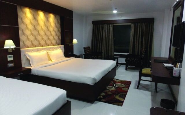 Airport City Hotel