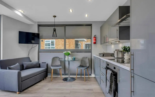 Hoxton Apartments by Mysquare