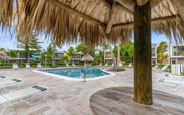 C-VOTED REMODELED UNIT! KAYAKs, MARINA,