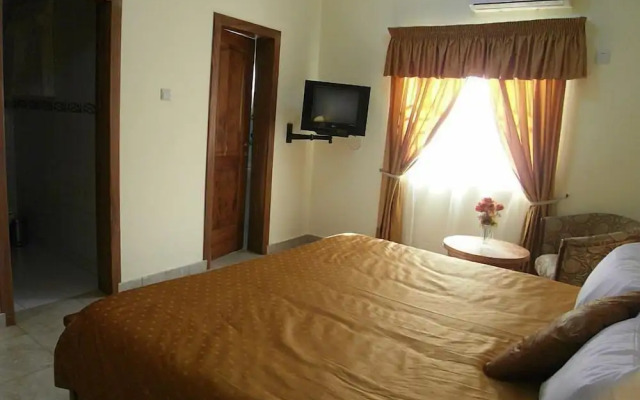 Rayporsh Hotel