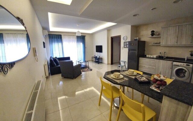Double Key Apartments by HR