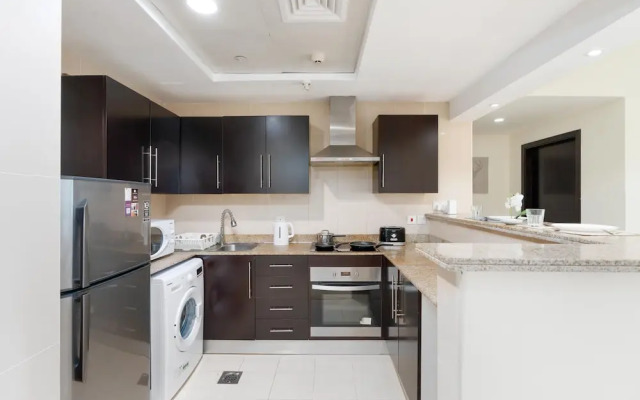 Whitesage - Gorgeous Apartment in JLT Near the Metro Station