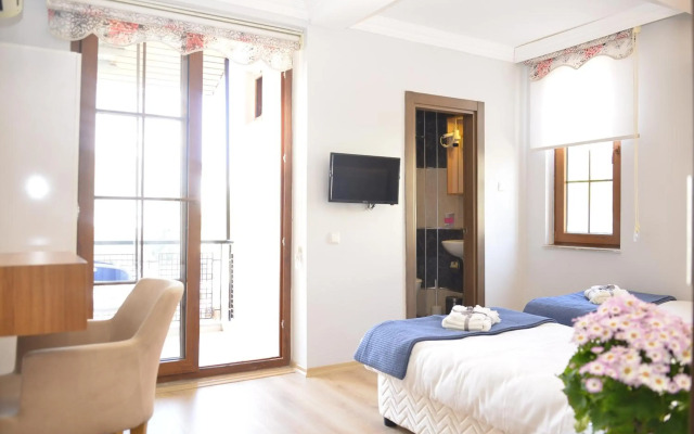 Pure Diamond Hotel