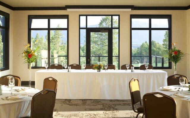 Copper Point Resort