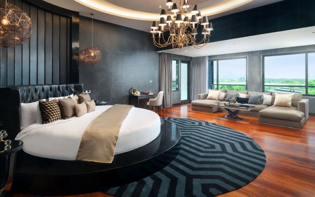 The Gems Mining Pool Villas Pattaya Hotel